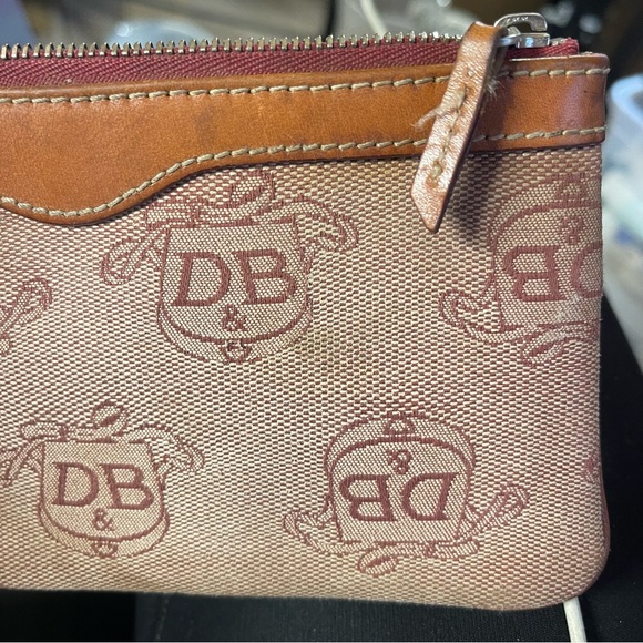 Vintage Dooney and Burke zip up Wallet - Picture 4 of 9